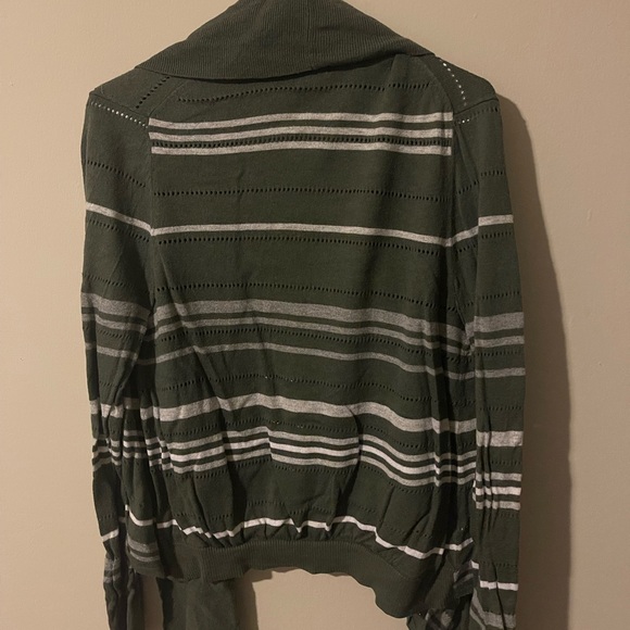 Green and Grey Stripped Eddie Bauer Cardigan - Picture 4 of 4